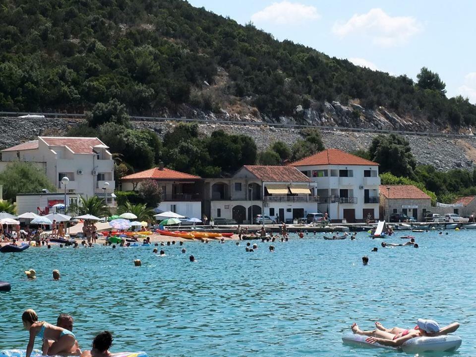 Apartments Markotic Клек Екстериор снимка